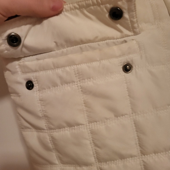 Ivory vest - Picture 4 of 9